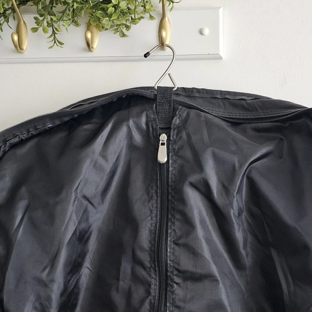 Fieldstone Genuine Buffalo Leather Garment Bag Black Travel Suit Carrier Zip